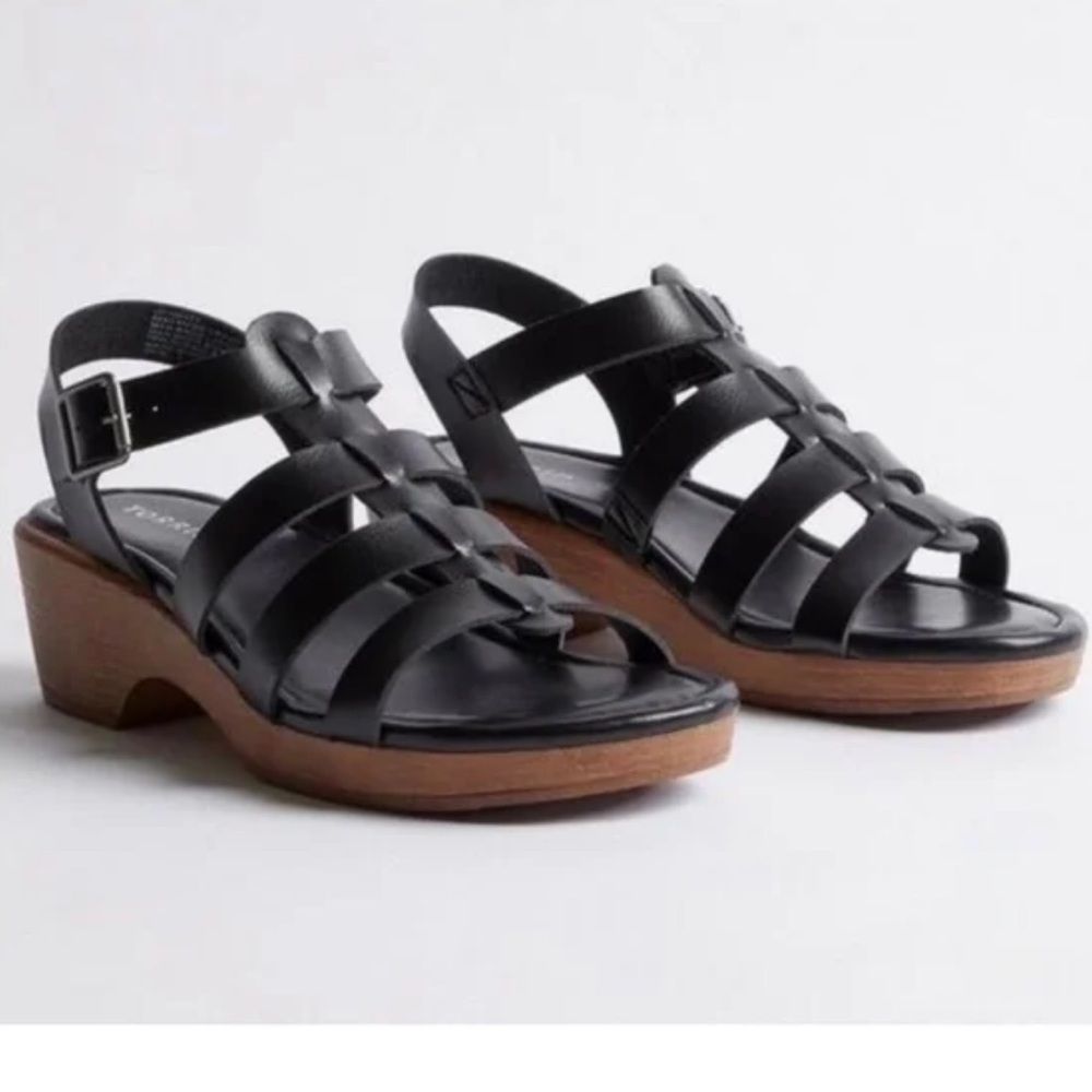 NWT Torrid wedge